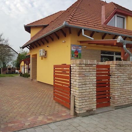 Aranyhal Apartman Heviz Exterior photo