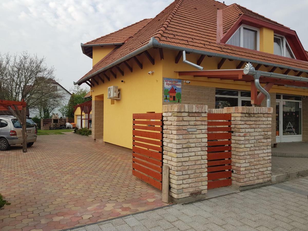 Aranyhal Apartman Heviz Exterior photo