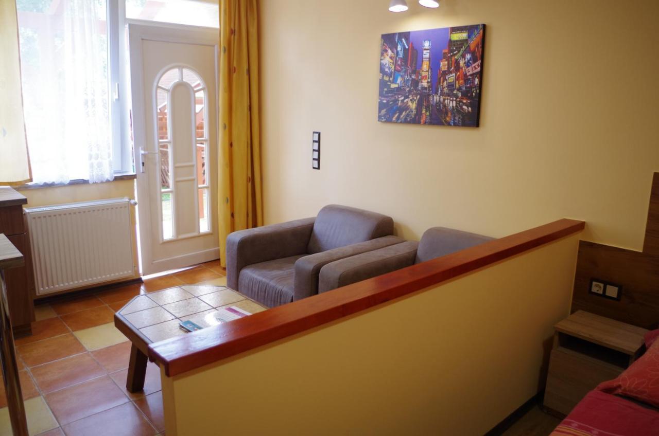 Aranyhal Apartman Heviz Exterior photo