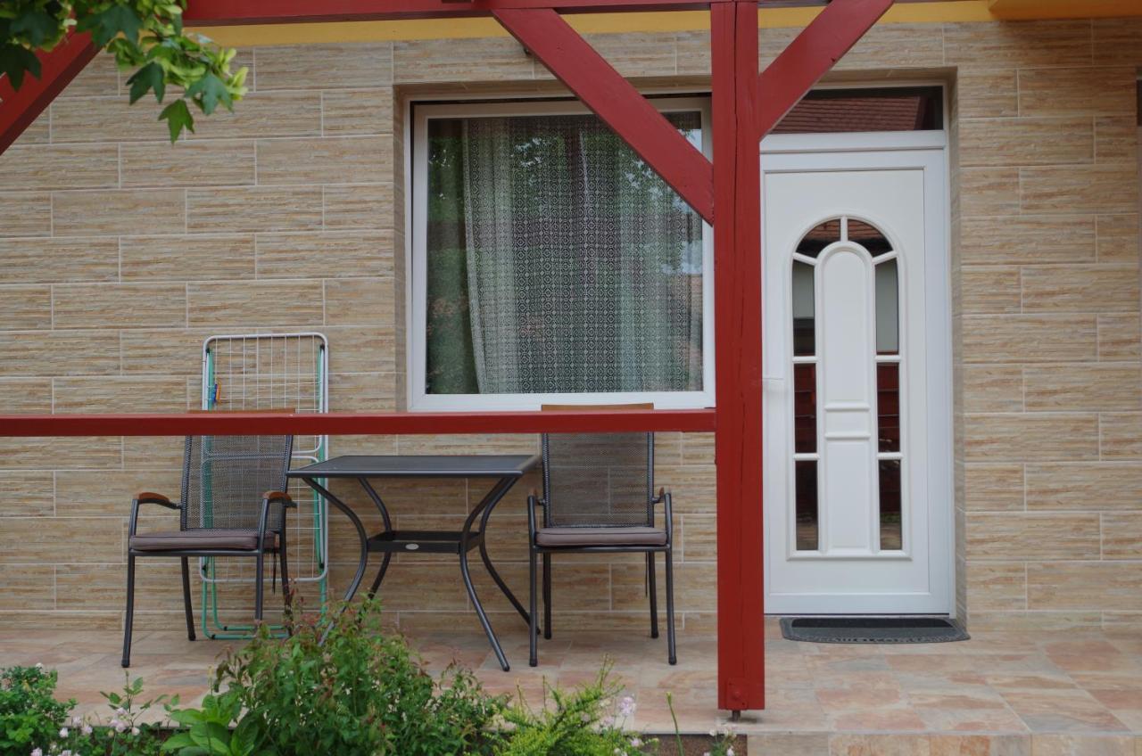 Aranyhal Apartman Heviz Exterior photo