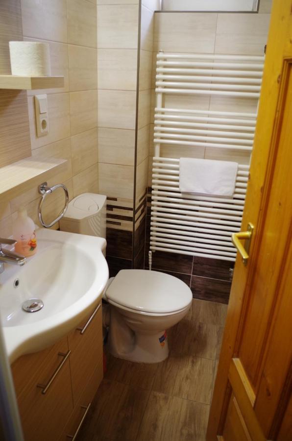 Aranyhal Apartman Heviz Exterior photo