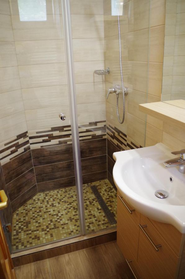 Aranyhal Apartman Heviz Exterior photo