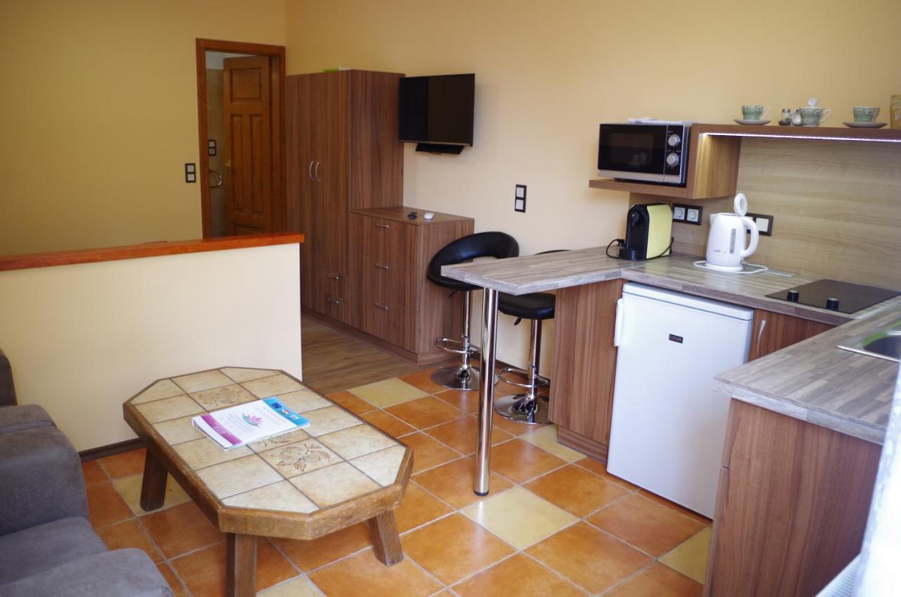 Aranyhal Apartman Heviz Exterior photo