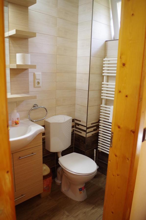 Aranyhal Apartman Heviz Exterior photo