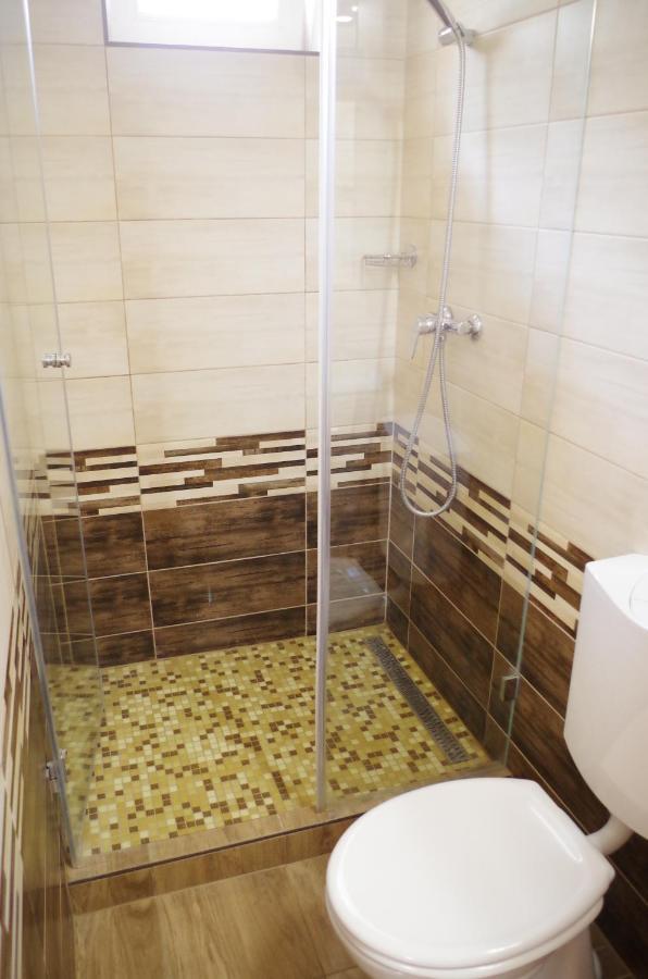 Aranyhal Apartman Heviz Exterior photo